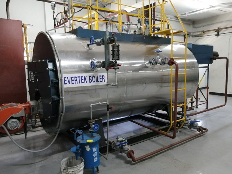 牙買(mǎi)加燃?xì)庹羝仩t服務(wù)現(xiàn)場(chǎng)